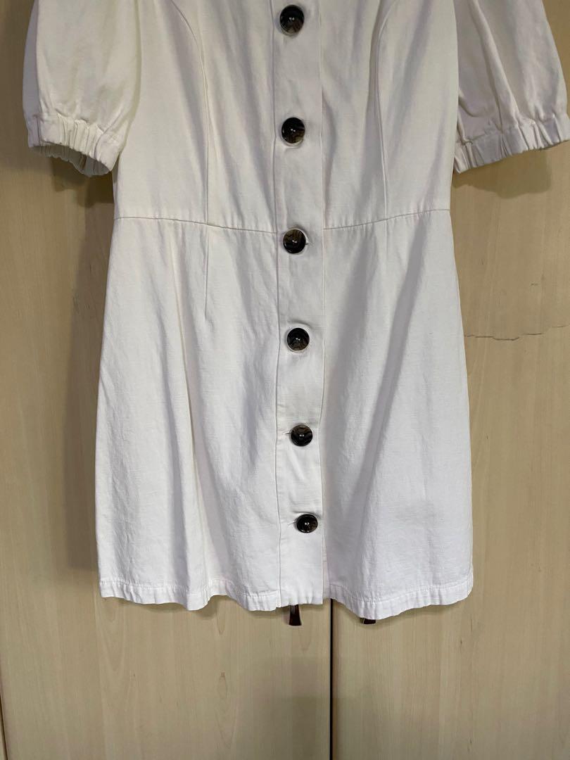 AUTH ZARA WHITE BUTTON DOWN MINI DRESS VERY NICE MATERIAL DOESNT CREASE