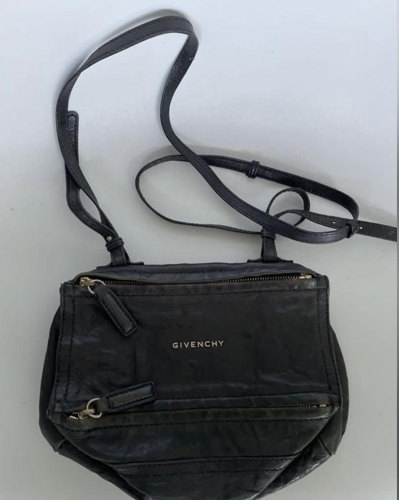 Authentic Givenchy mini pandora (Category: Luxury Bags & Wallets) located in Makati City. Submitted by treyjet (Listing ID 1146627342, Image 1). Description: .