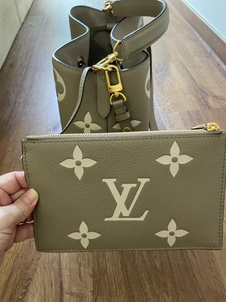 Louis Vuitton Neo Noe MM Canvas Handbag – Theluxurysouq  India's Fastest  Growing Luxury Boutique. New & Pre Owned Luxury. 100% Authentic.