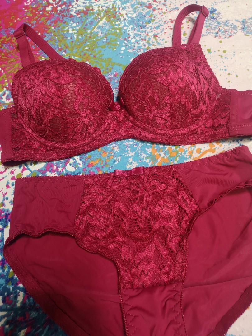 Bra panty set 34B, Women's Fashion, Undergarments & Loungewear on Carousell