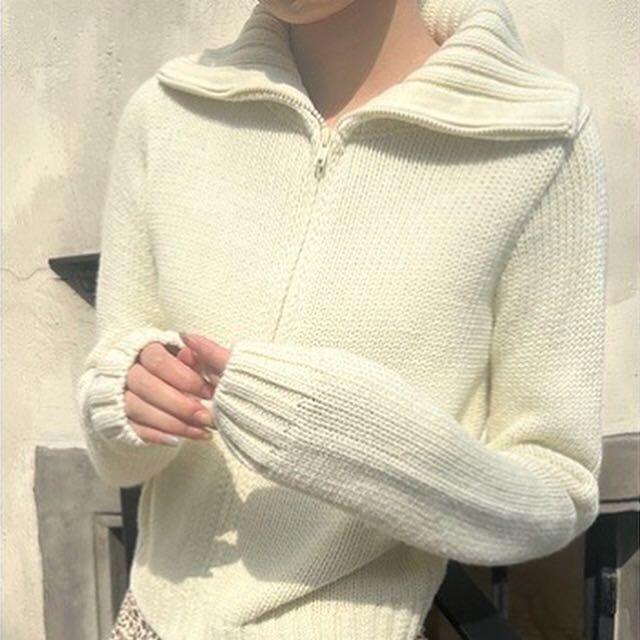 Brandy melville AYLA CABLE KNIT ZIP-UP SWEATER, 女裝, 外套及戶外