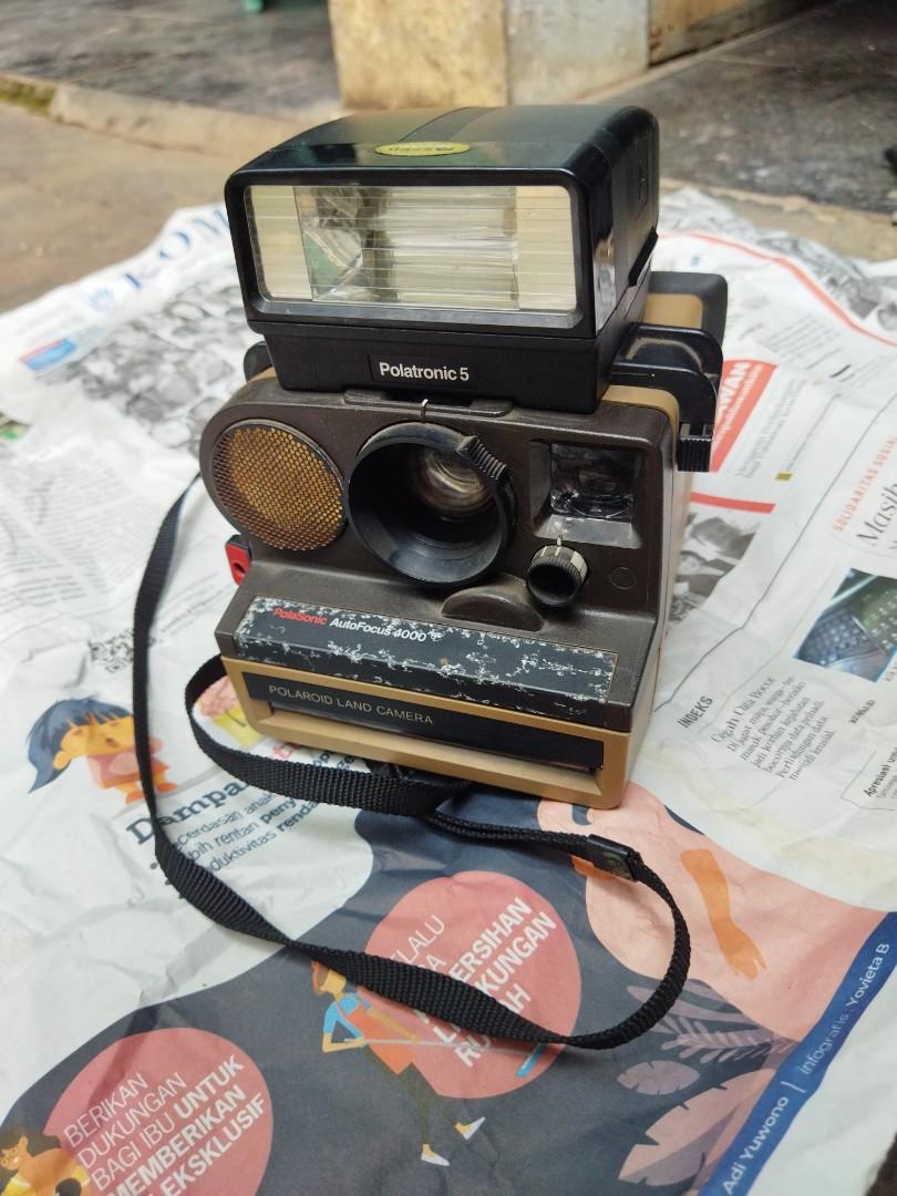 old polaroid instant camera