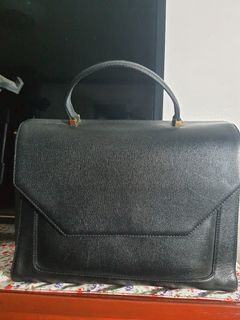 (Category: ) located in . Submitted by bag_collections (Listing ID 1146674948, Image 1). Description: .