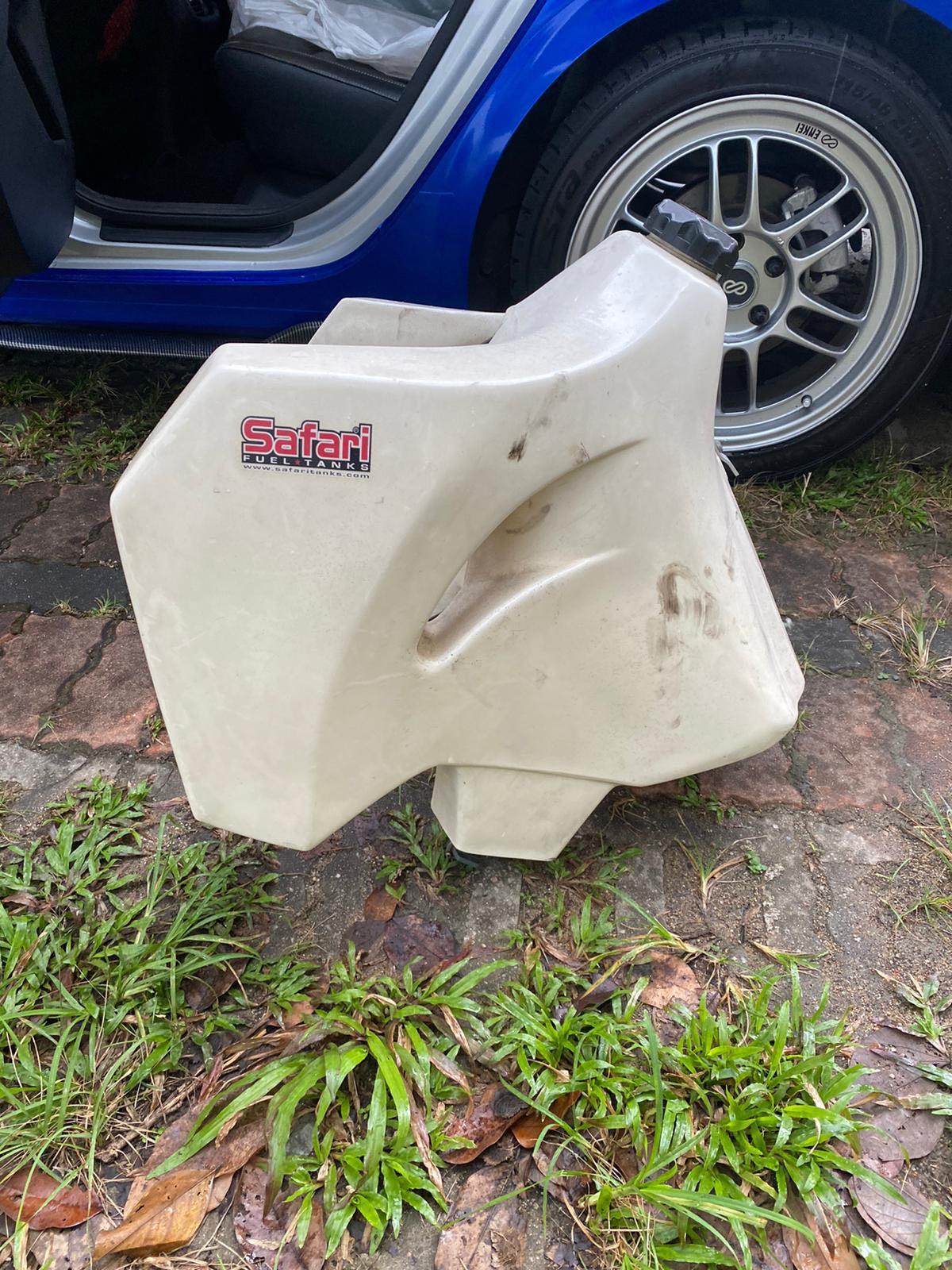 DRZ 400 Safari tank 28L, Motorcycles, Motorcycle Accessories on Carousell