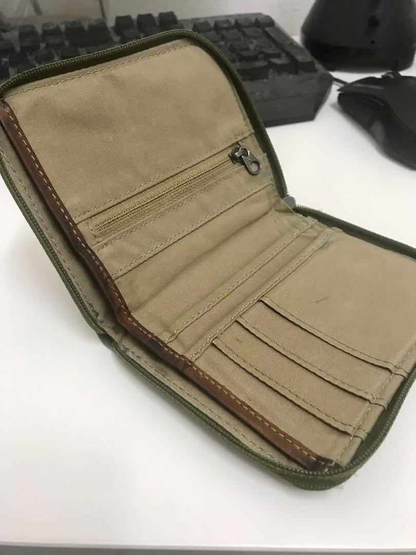 Fjallraven Zip Wallet Olive Green, Men's Fashion, Watches & Accessories