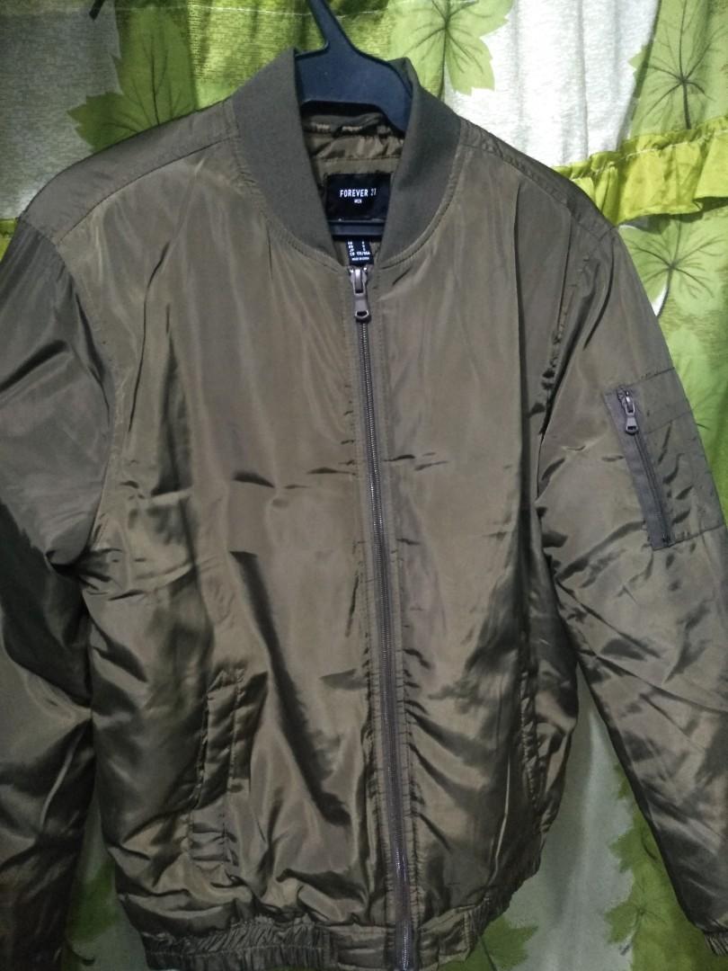 Forever 21 green bomber jacket online