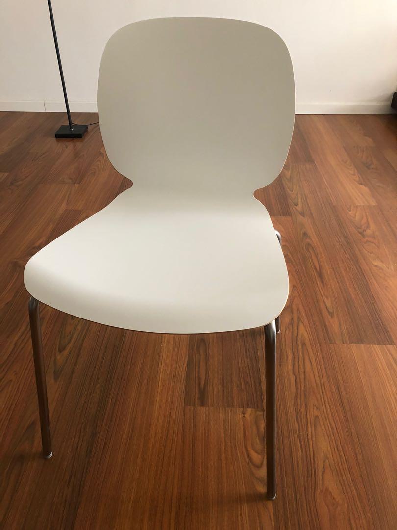 Ikea svenbertil hotsell chair white