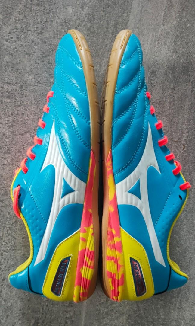 Kasut futsal shop mizuno sala