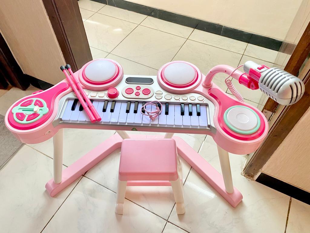 Keyboard pink ELC Toys Collectibles Mainan di Carousell