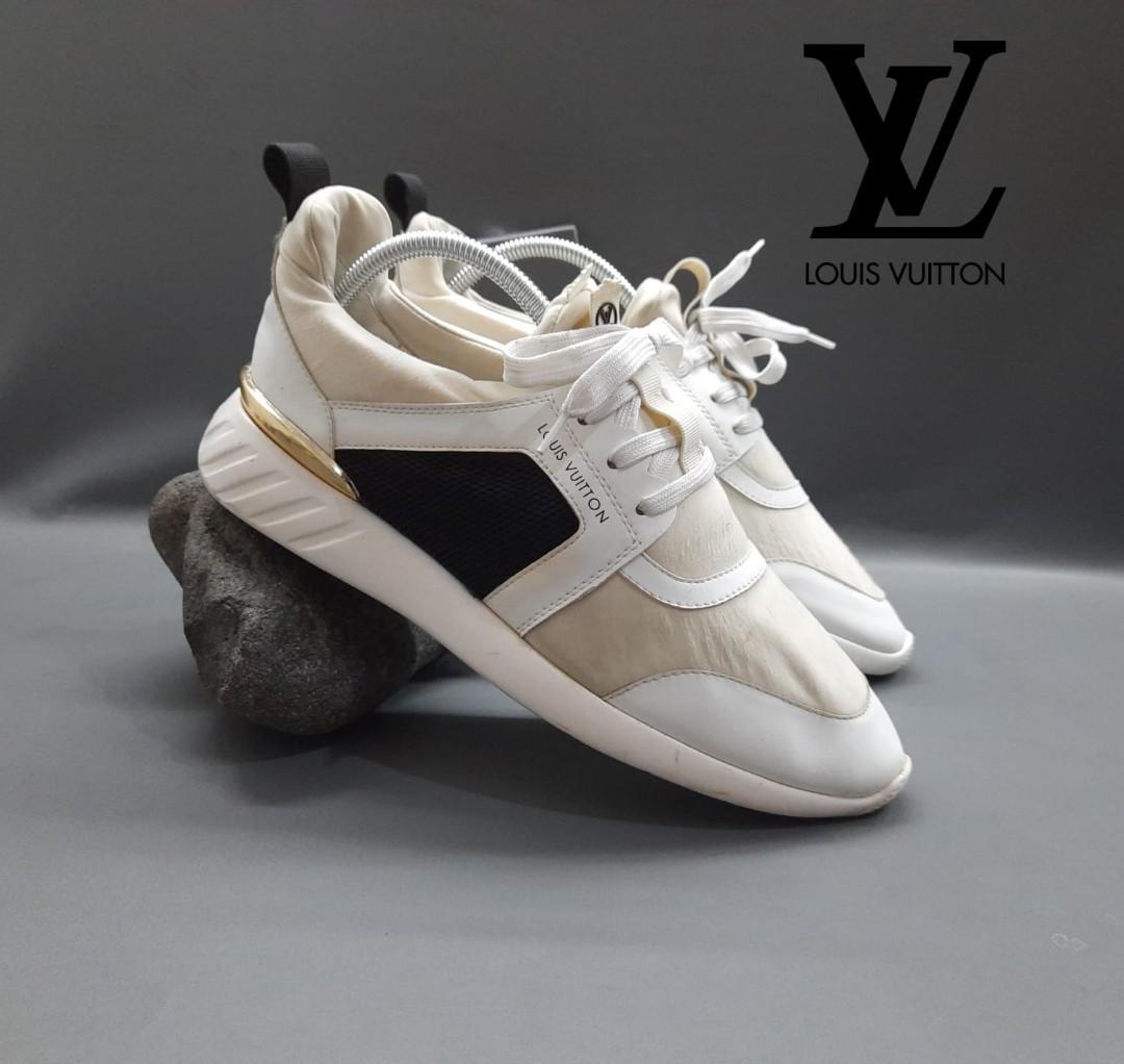 Jual sepatu pria lv original sneakers - 41 - Kota Bekasi