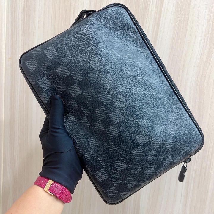 Authenticated Used LOUIS VUITTON Louis Vuitton Utility Supple Clutch Bag  Second Damier Graphite Men's N60324 Black Red Metal Fittings 