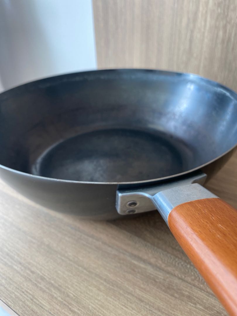 Made in Japan Wok 28 cm Diameter, Furniture & Home Living, Kitchenware & Tableware, Cookware