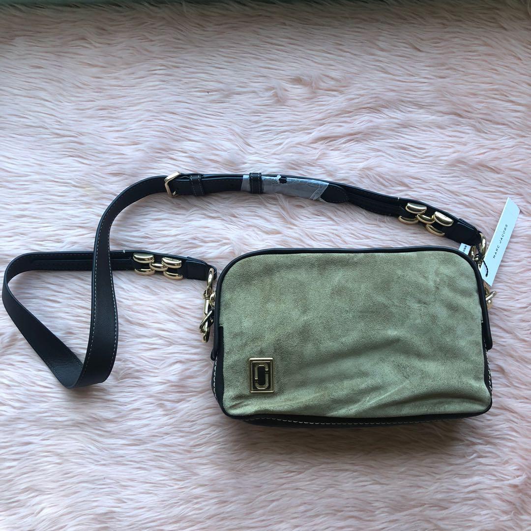 Marc Jacobs Snapshot DTM Khaki, Luxury, Bags & Wallets on Carousell