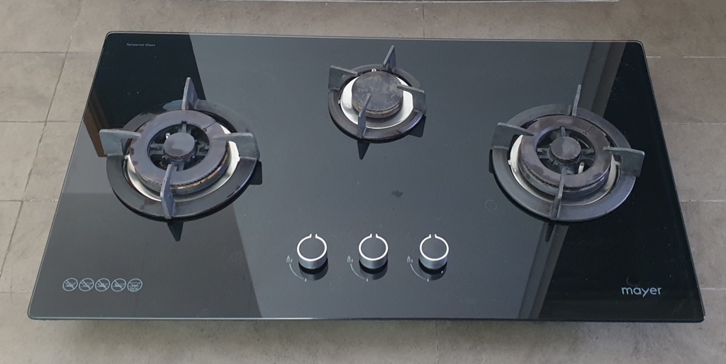 MAYER BUILTIN GAS HOB. (Model No MMGH888TG), TV & Home Appliances