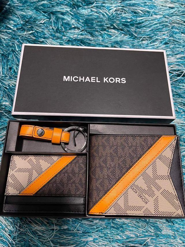 Mk set wallet car key and card holder, Men's Fashion, Watches &  Accessories, Wallets & Card Holders on Carousell