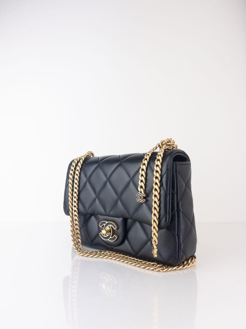 NEW CHANEL AS3114 B07634 94305 FLAP BAG (BLACK), Women's Fashion