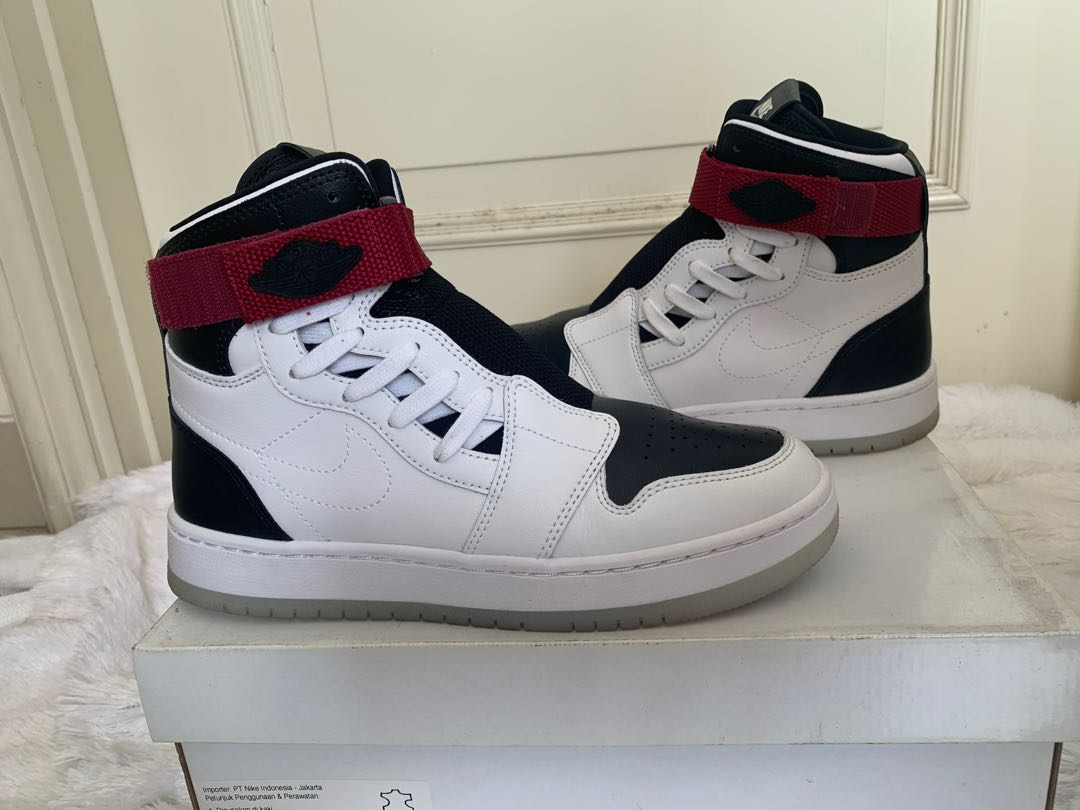 NIKE air jordan 1 NOVA, Fesyen Wanita, Sepatu di Carousell
