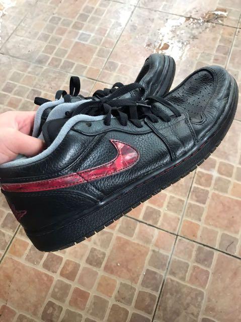 NIKE AIR JORDAN 1 PHAT LOW BLACK VARSITY RED Men s Fashion Footwear Sneakers on Carousell