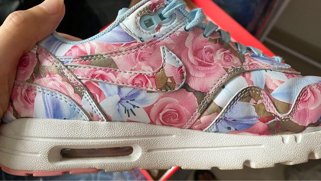 Nike Air Max Flower Nike Air Max Thea Flowers Nike Air Max Liberty