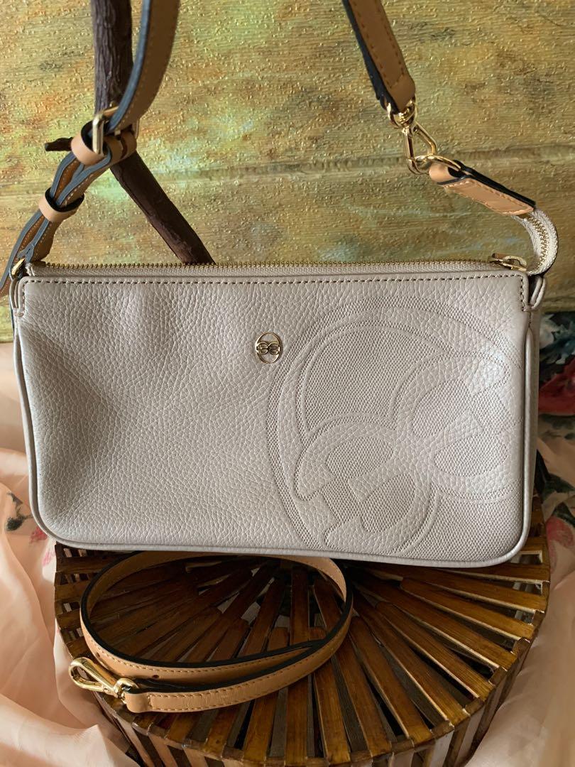 Original Esquire sling/ crossbody/ baguette bag, Women's Fashion, Bags & Wallets, Crossbody