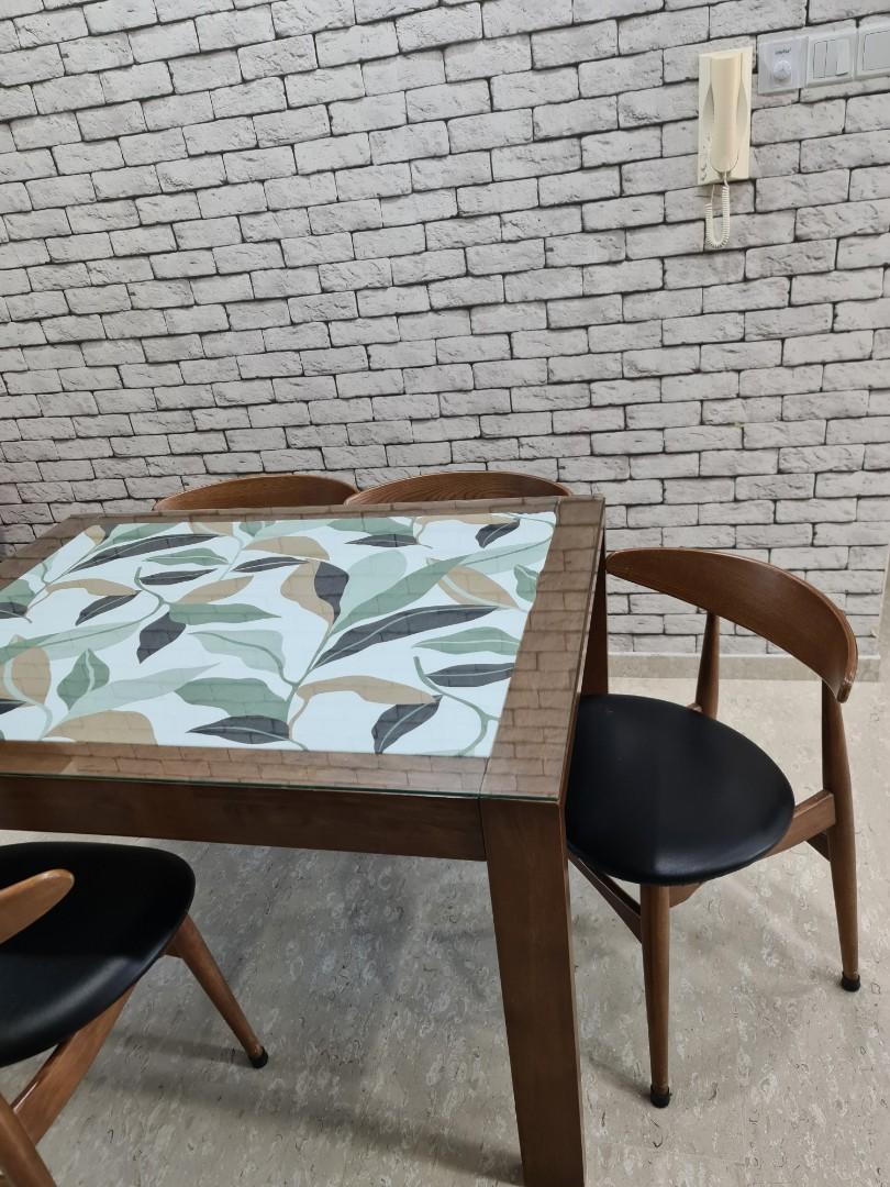 Picket and Rail extendable dining table with 4 chairs grrrrreat value