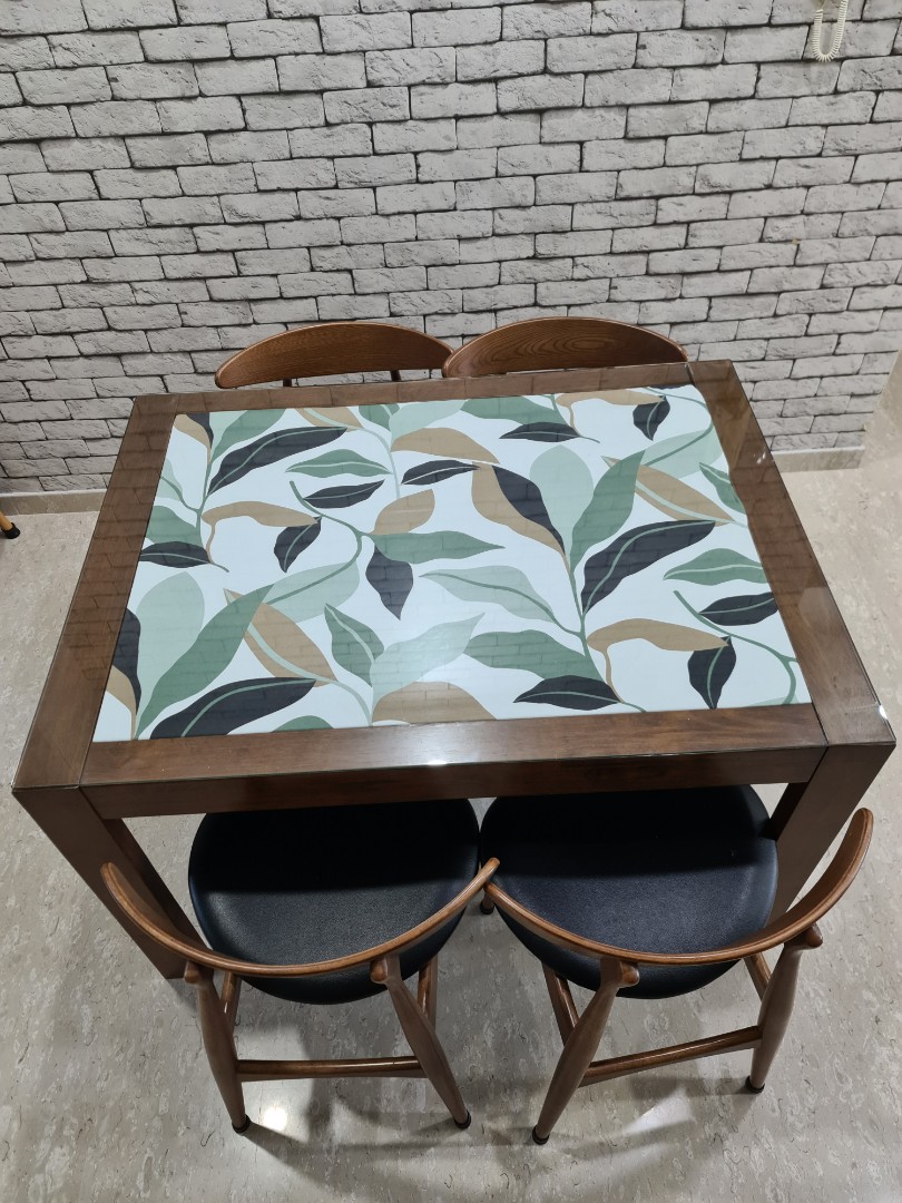 Picket and Rail extendable dining table with 4 chairs grrrrreat value