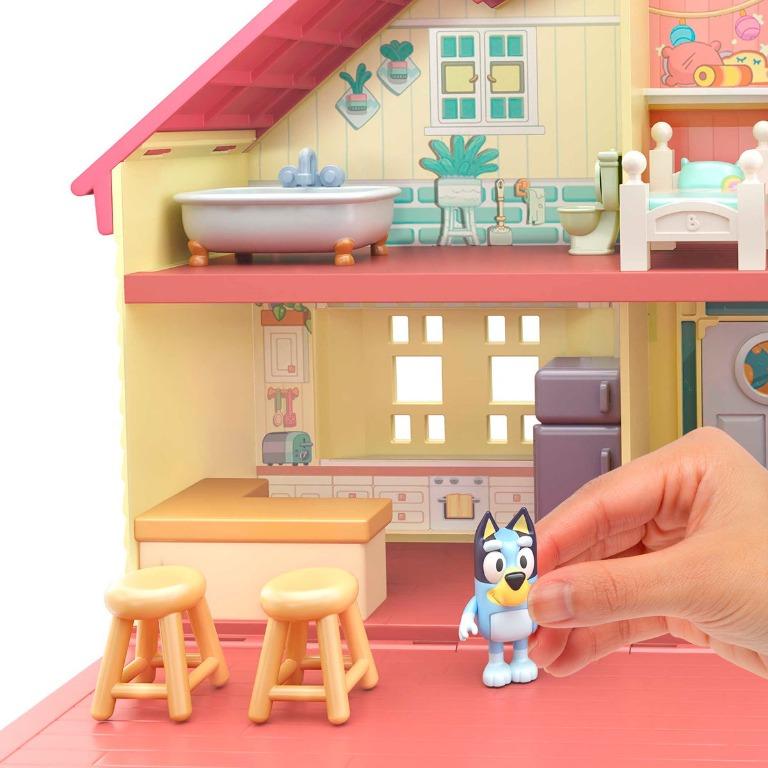 [PreOrder] Bluey Family Home Bluey 2.53" Figure with Home Playset