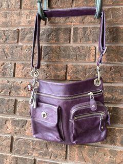 ROOTS EGGPLANT COLOUR MESSENGER PURSE