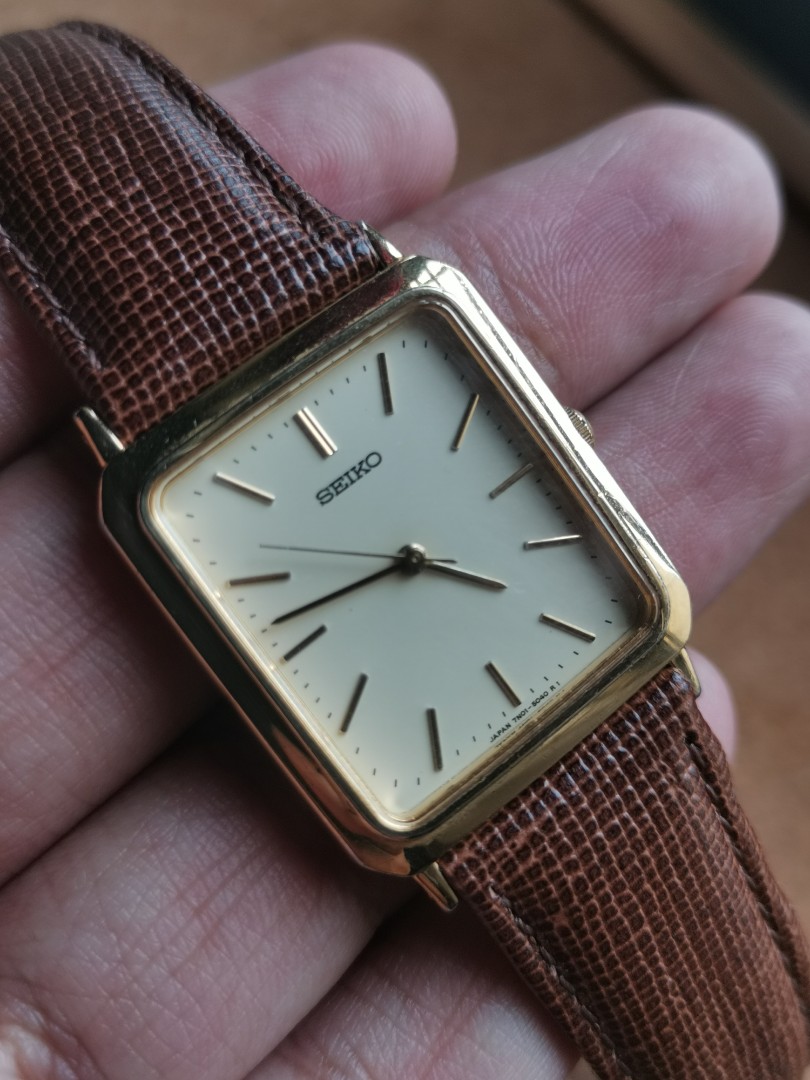 Seiko Quartz Vintage Watch, Men's Fashion, Watches & Accessories, Watches  on Carousell