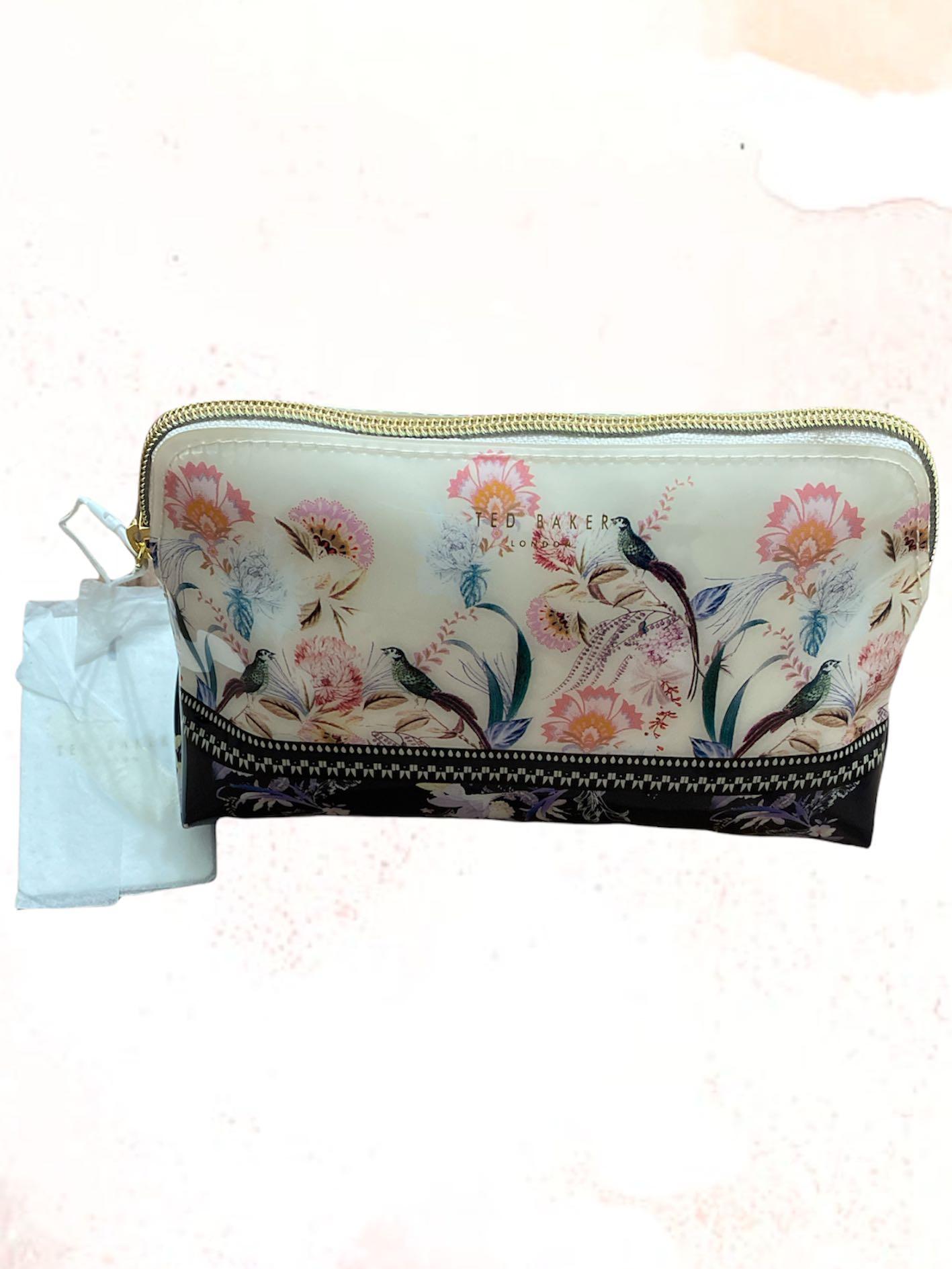 Ted baker best sale hanging wash bag
