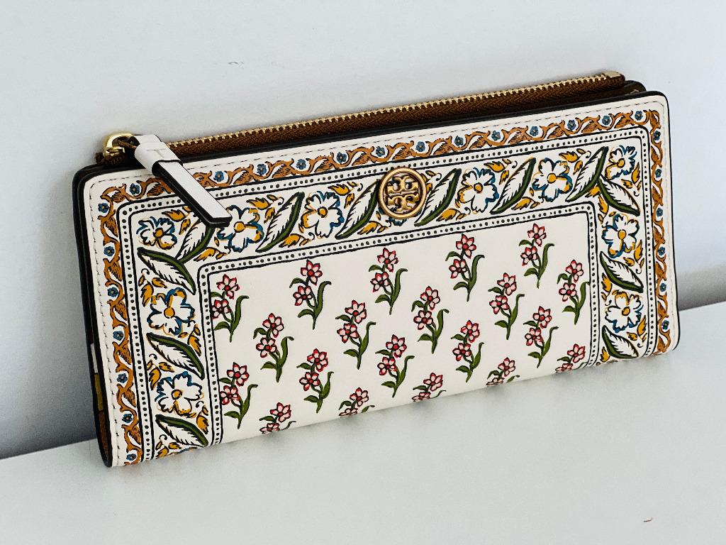 TORY BURCH WALKER PRINTED ZIP SLIM CLUTCH WALLET IN DITSY BORDERS $228  SALE, Women's Fashion, Bags & Wallets, Wallets & Card holders on Carousell
