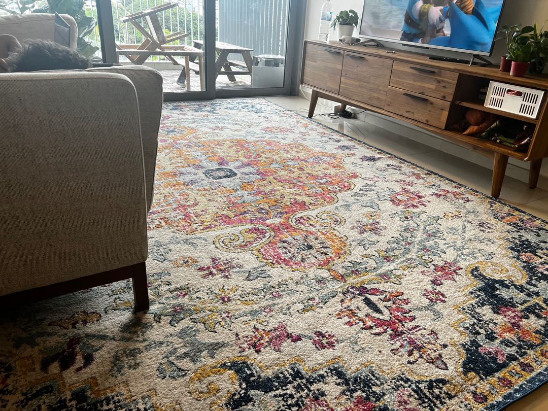 Transitional rug made in turkey 330 x 240, Furniture & Home Living