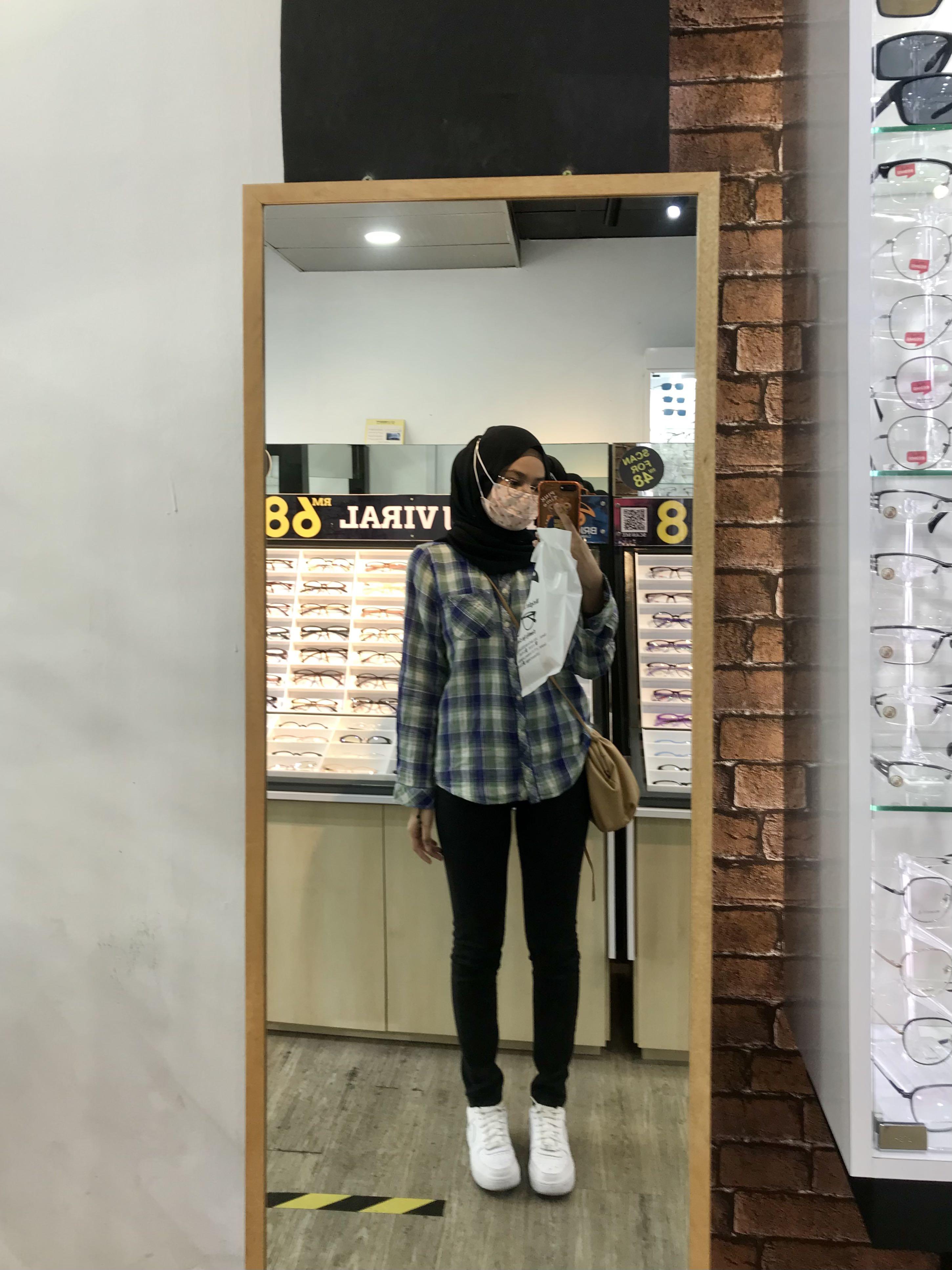 uniqlo high rise ultra stretch jeans