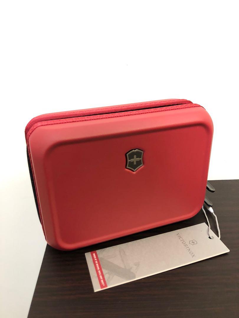 Victorinox toiletry case hot sale
