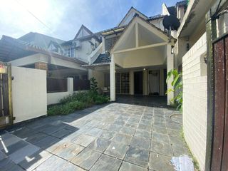 (Category: ) located in . Submitted by baemhartanah (Listing ID 1146626080, Image 1). Description: .