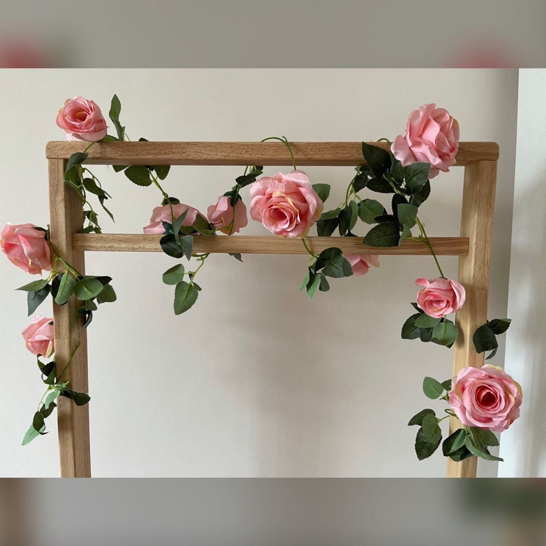 裝飾用仿真玫瑰假花藤粉紅色 約2米 興趣及遊戲 手作 自家設計 文具及工藝 節日佈置及裝飾 Carousell