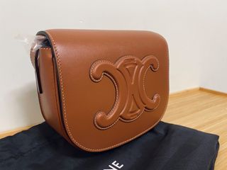 （分類：）位於 。 由 201806 提交（商品編號 1145925344，圖片 1）。簡介： 。