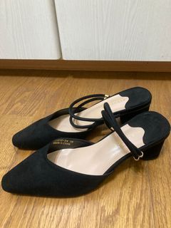 由 mofo___ (刊登 ID 1150074467，圖片 1) 提交，位於 的 (類別：)，說明：。
