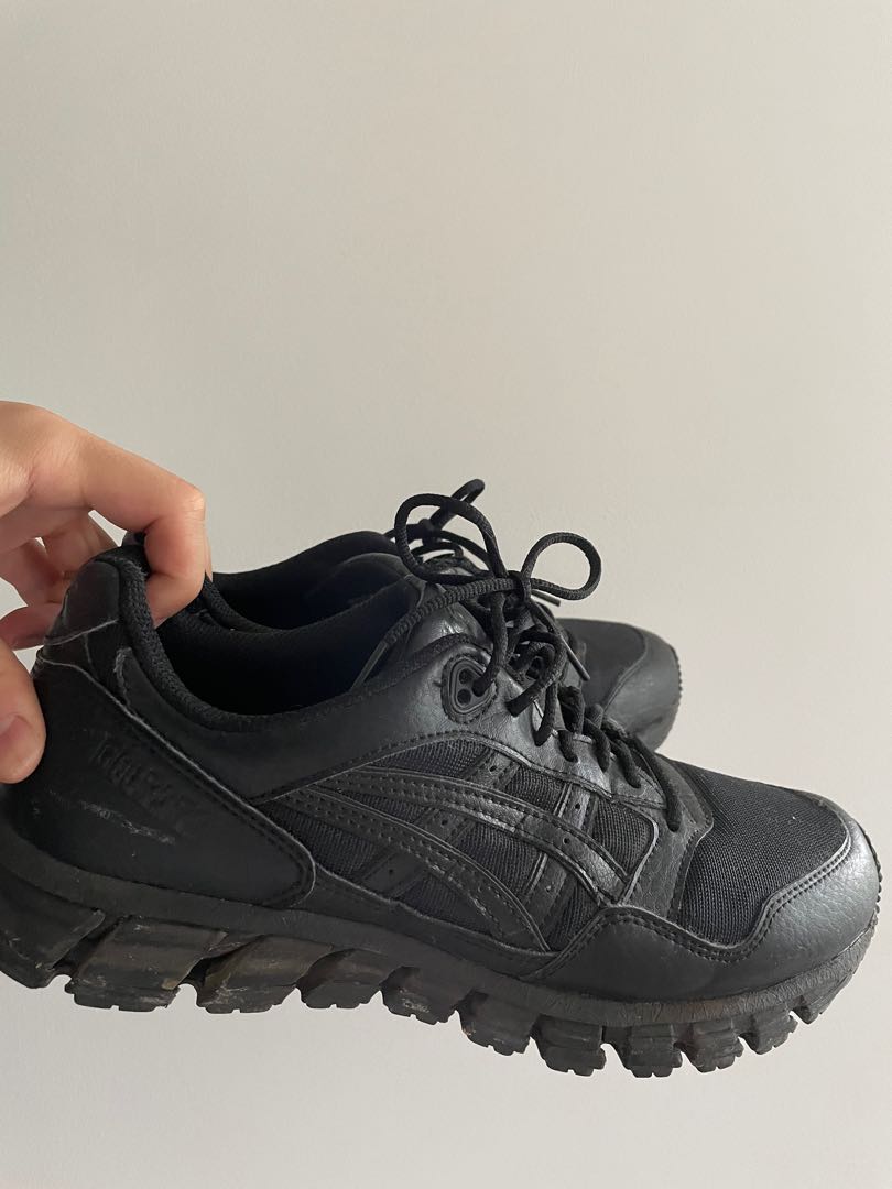 Dover street market hotsell asics