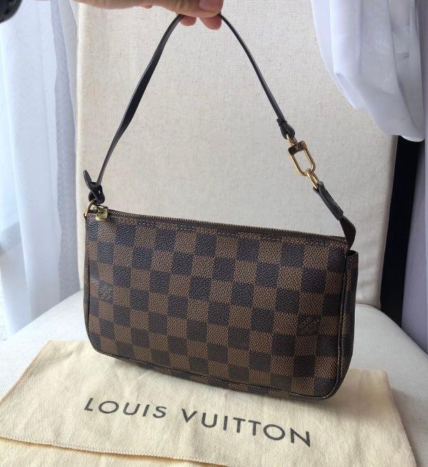 AUTHENTIC) Louis Pochette Vintage, Luxury, & Wallets Carousell