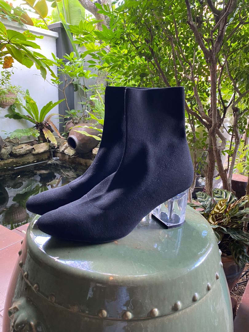 Methacrylate heel stretch best sale ankle boots