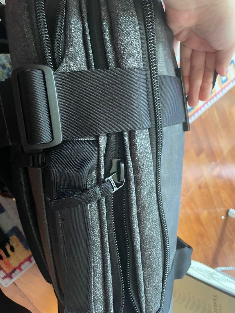 Crumpler hotsell vis backpack