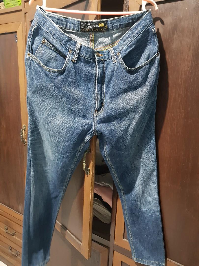 Dickies Jeans (Category: Jeans) located in Tanza. Submitted by coki27 (Listing ID 1150148451, Image 2). Description: For Sale Dickies Orig.jeans Straight cut fit Best fit to 32-34 300 + SF LBC Courier RFS: Decluttering Meetup: Cavite area/Shipping T.Y..