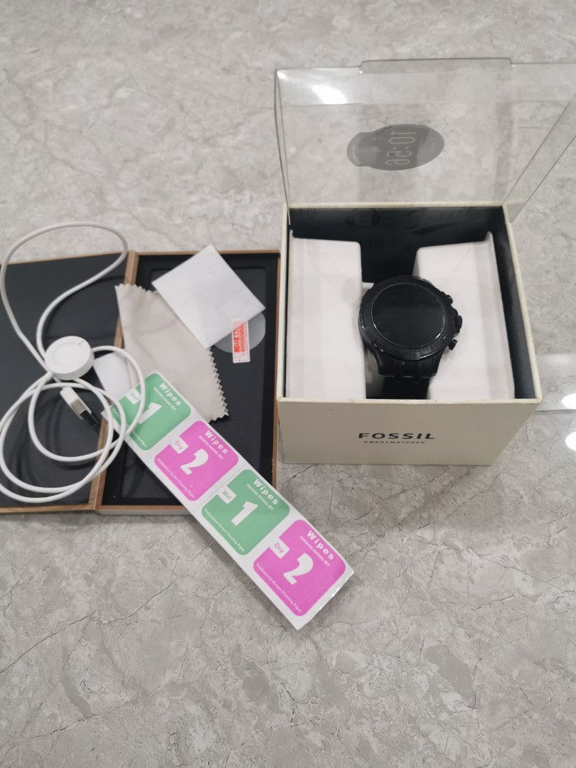 Fossil Gen 5 Garrett HR Black, Men's Fashion, Watches on Carousell