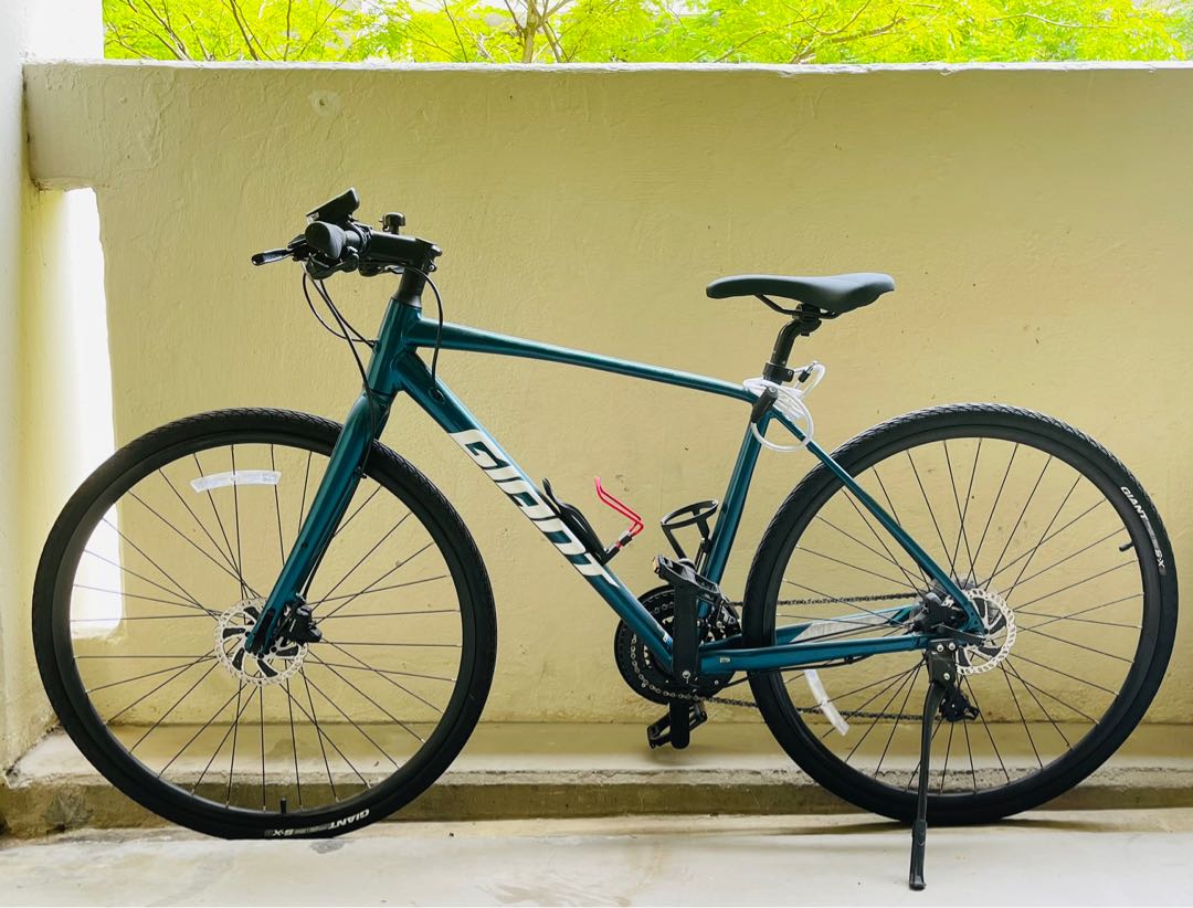 Giant Escape 1 2022 size M, Sports 