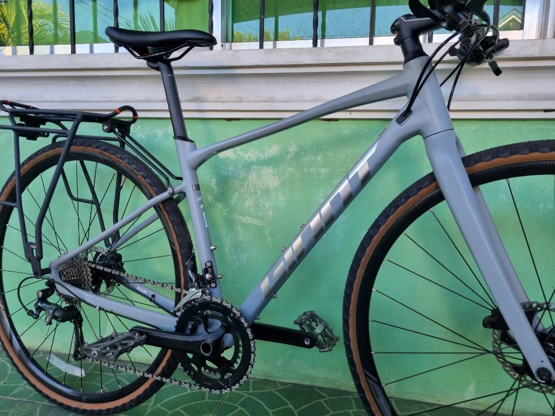 Giant Revolt F1 2022, Sports Equipment 