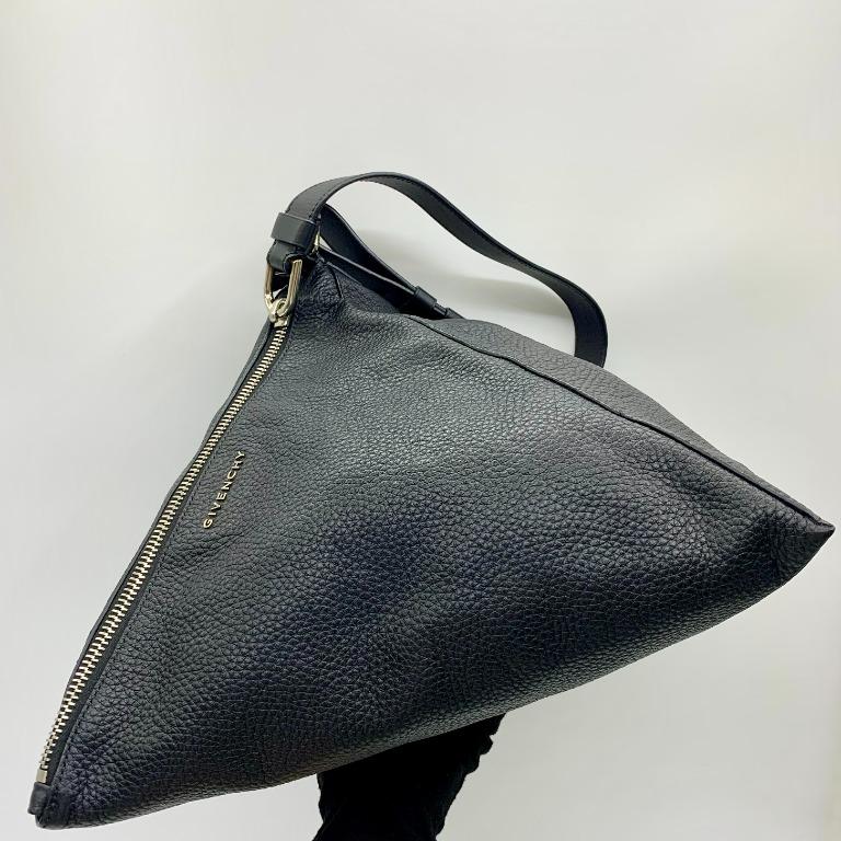 Givenchy online pyramid bag