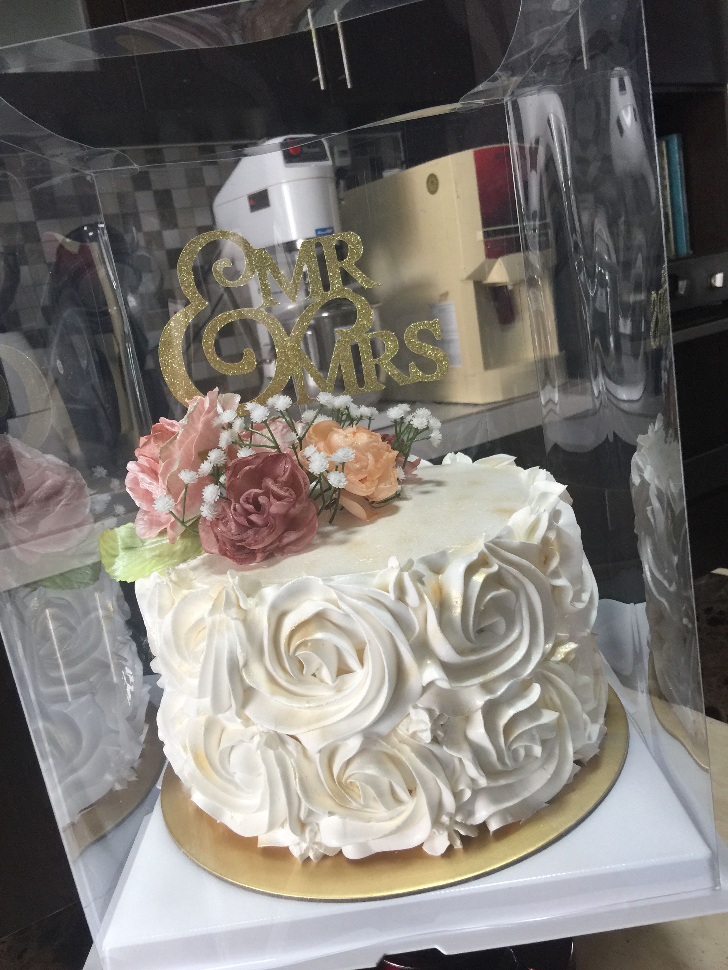 Halal Customised Wedding Cake, Food Drinks, Homemade Bakes on