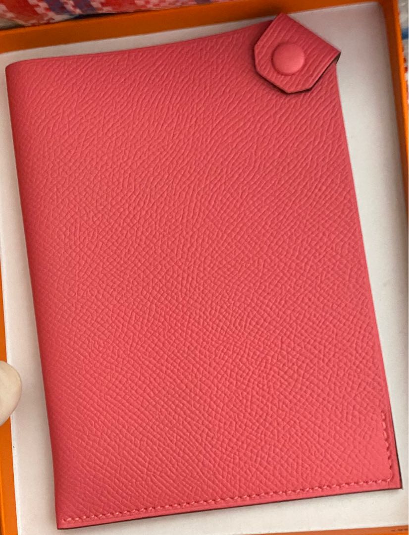 Hermes passport case, 女裝, 手錶及配件, 其他飾物 Carousell
