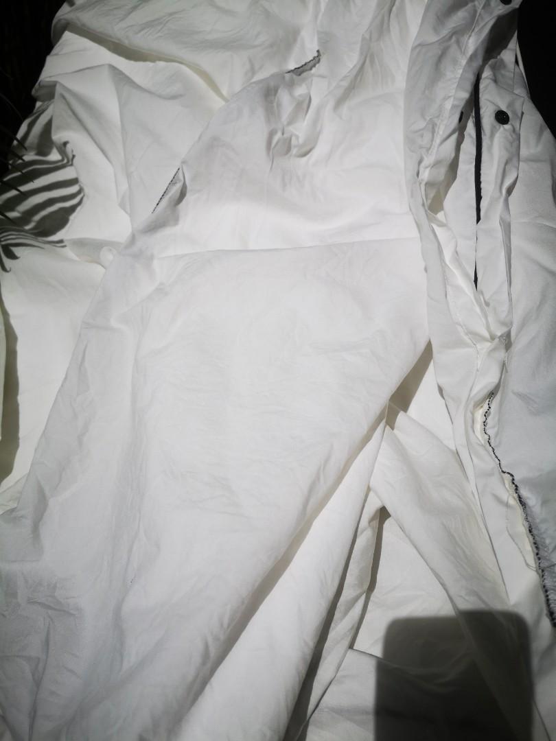 Ikea Honsbar light warm duvet with duvet cover and box, Furniture